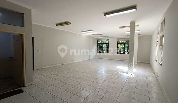 Ruko Rendeng bisa untuk Kantor di Gatot Subroto