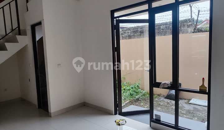 Rumah Nyaman 2 Lantai Semi Furnished di Gateway Pasteur