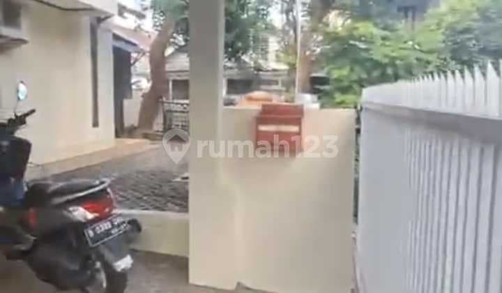 Dijual Cepat Rumah 2 Lantai Siap Huni di Ciputat Timur, Tangerang Selatan