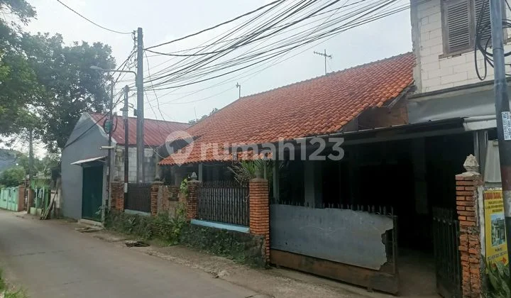 Dijual Rumah Tua Gaya Antik Kolam Renang Pribadi Jatiasih Bekasi