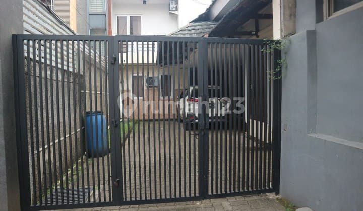 Dijual Rumah Area Komersil Kemang Bebas Banjir