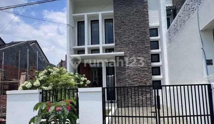 Jual Rumah Baru Di Kemang Pratama 2 Lantai Tidak Banjir