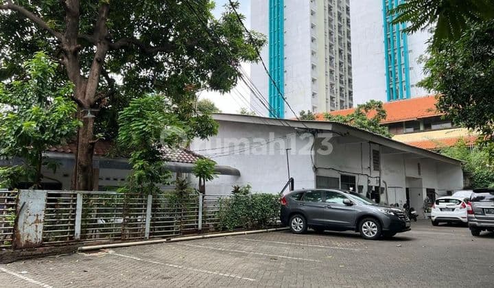 Boarding House in Setia Budi Suitable for Long-Term Investment