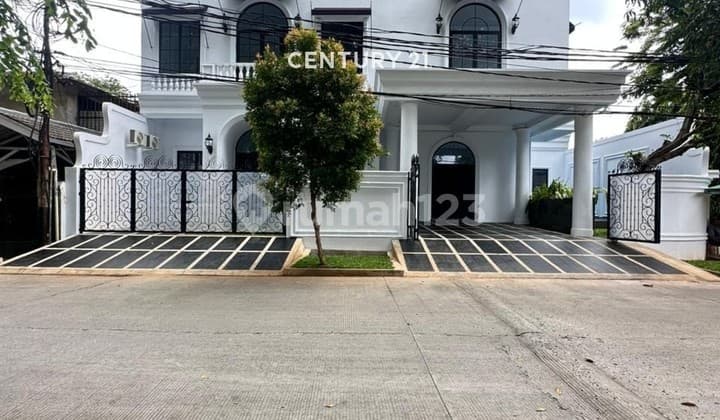 Brand New House in South Jakarta No. 18038