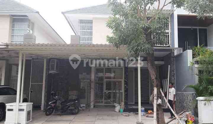 Rumah Pakuwon Indah, Terawat Siap Huni Semi Furnish