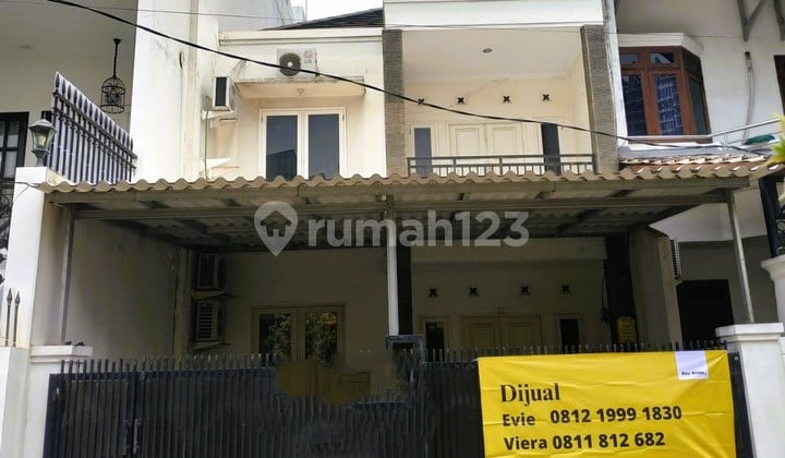 Jual Rumah di Lokasi Strategis Dalam Lingkungan Nyaman di Area Elit Pondok Indah Belakang Perkantoran Wisma Pondok Indah dan Pondok Indah Mall 3