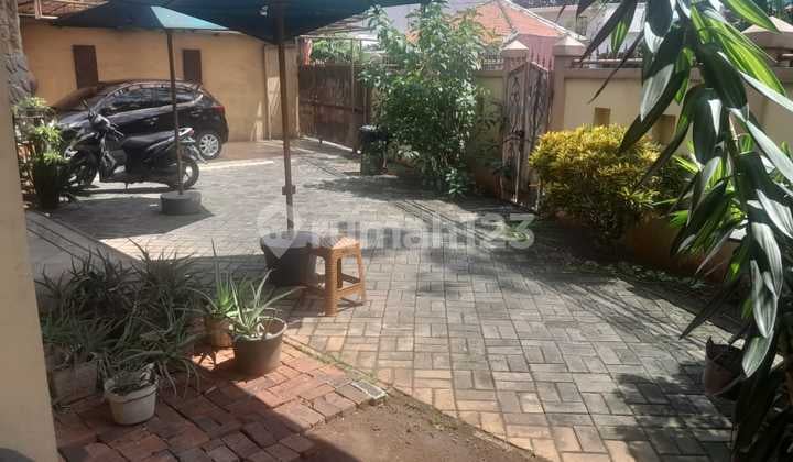 Turun Harga Dijual Rumah Klasik Dengan Struktur Bangunan Kokoh di Lokasi Strategis Kemanggisan Dekat Kampus Binus