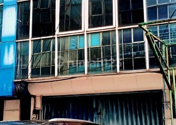 Dijual Cepat Ruko 4 Lantai Siap Pakai di Area Super Strategis Jalan Let.Jend Soeprapto, Cempaka Putih, Jakarta Pusat