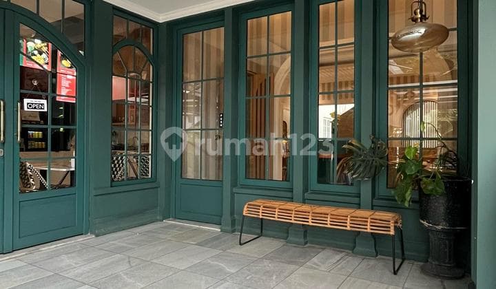 Exclusive Investment: Move-In Ready Aesthetic House / Business Ready in Premium Location Kebayoran Baru Near Senopati
