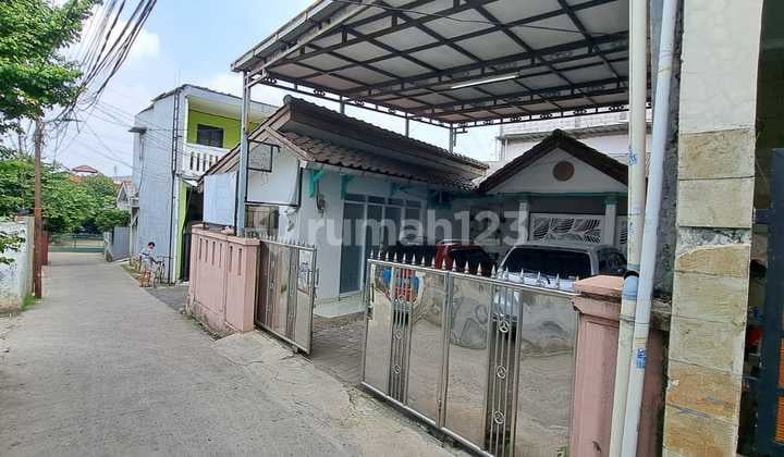 Super Murah Rumah 2 Lantai Super Strategis di Area Jagakarsa Dekat St. KRL Lenteng Agung