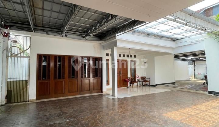 House Below NJOP Price 500m2 in Kemang. Special.