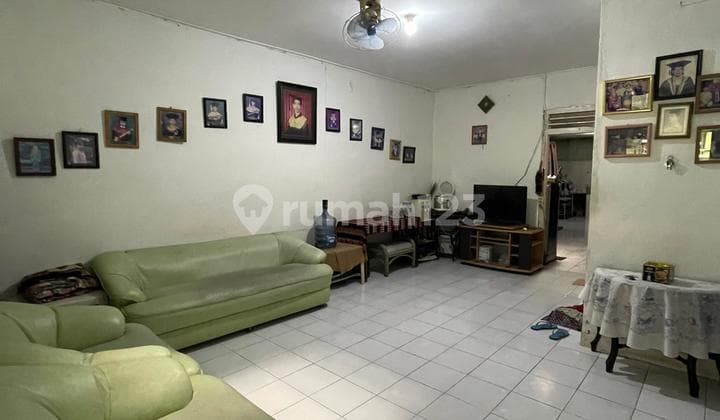 Dijual Rumah Hoek Hitung Tanah di Gatot Subroto Jakarta Pusat