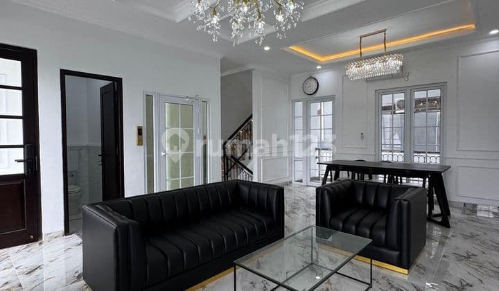 Rumah 4 Lantai Baru Renovasi Strategis Tengah Kota Di Pasar Minggu