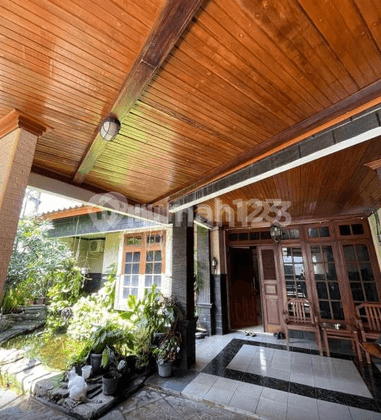 Dijual Rumah 2 Lantai Bagus Semi Furnished SHM di Perumahan Rancho Indah, Jakarta Selatan