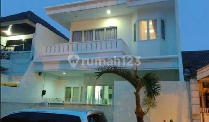 Elegant House in Sunter Podomoro, North Jakarta - 2 Floors, Semi-Furnished