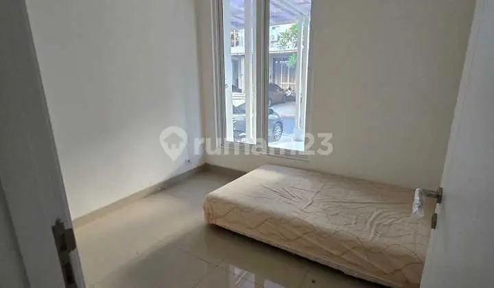Rumah 2 Lantai Minimalis Siap Tinggal di Cluster Yarra, Jakarta Timur