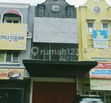 Ruko 3 Lantai di Boulevard Hijau Harapan Indah Kota Bekasi