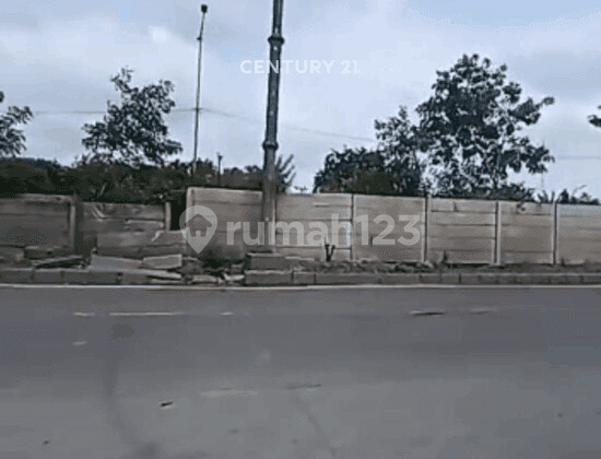 Large Land for Rent in Cakung, East Jakarta, Easy and Strategic Access