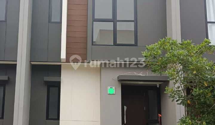 Rumah Baru dan Siap Huni di Summarecon Crown Gading Cluster Regia Bekasi