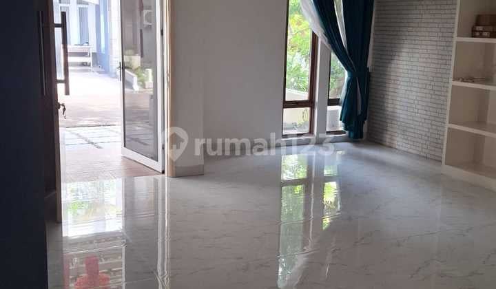 Modern & Comfortable House Strategically Located in Jgc Cluster, Elite Neighborhood