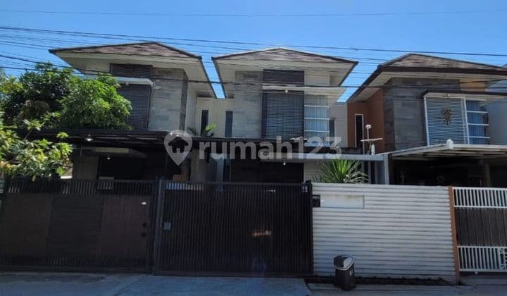 MINIMALIST HOUSE IN THE CENTER OF DENPASAR CITY, PURA DEMAK STREET