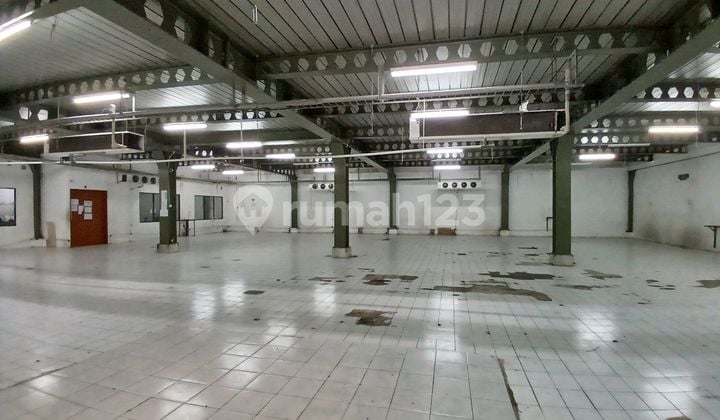 Gudang Ex Garment Siap Pakai di Sayap Tki