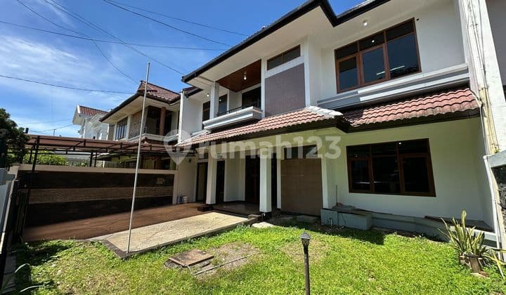Rarely Available 2-Storey Wing House in Sukajadi.