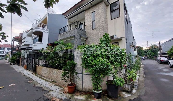 Rumah Hook 3,3Miliar Luas169m2 Kelapa Gading, Jakarta Utara