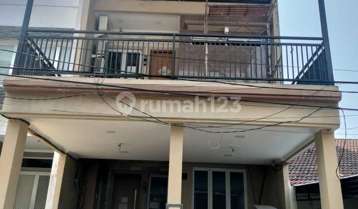 Rumah 4Lantai Kelapa Nias, Kelapa Gading, Jakarta Utara