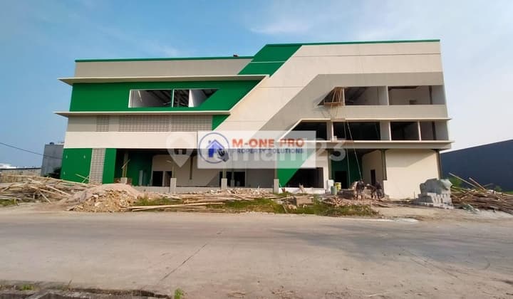 For Sale New Factory or Warehouse 2790 SqM 3 Floors in Pakuhaji