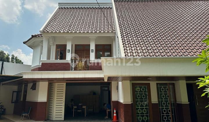 Rumah Asri 740m2. 7 Kamar 5 Mobil di Cipinang Cempedak