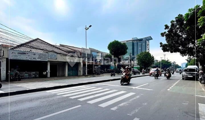 Ruang Usaha Rumah dan Hotel 32 kamar di Cawang
