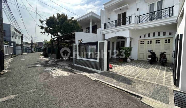 Rumah Siap Huni 250m2 Akses Jalan 2 Mobil