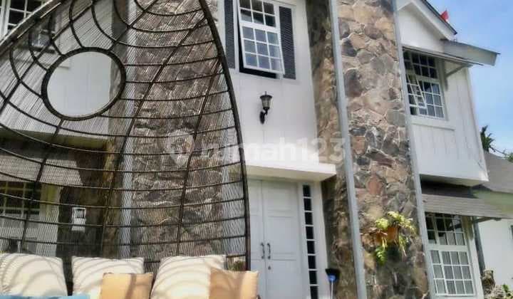 Dijual Villa Private Swimming Pool Adem Di Cisarua Bogor