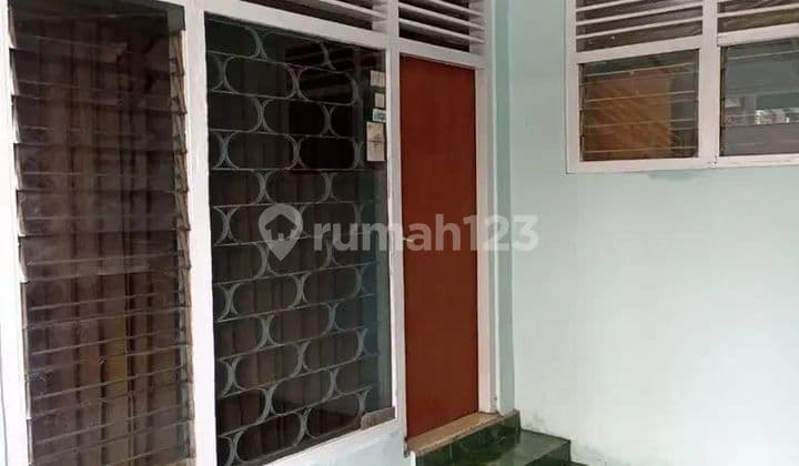 Dijual Rumah Strategis Nyaman Daerah Tebet