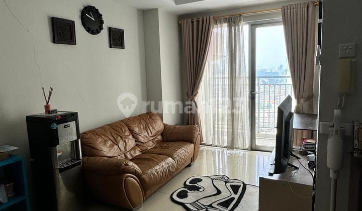 Dijual 2BR Jakarta Residences Furnished Lantai Sedang