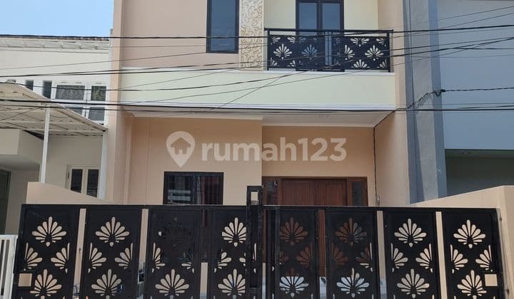 Rumah 2 Lantai Siap Huni Bagus Dan Rapih