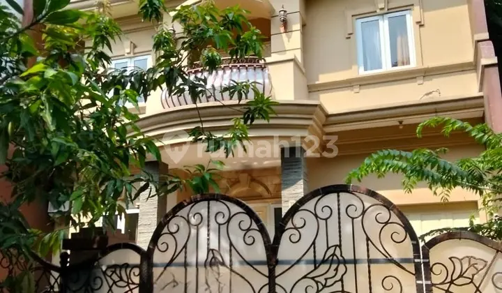 2-Story House in Pelangi Raya Gading Residence, Ready to Occupy