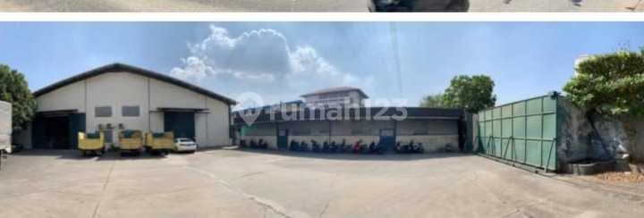 For Sale Warehouse and Building in Pegangsaan 2 Strategic Location