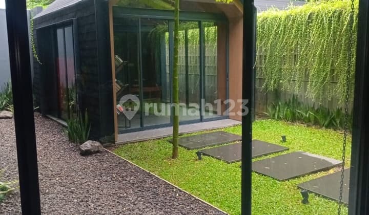 Rumah Brand New Baru, Atap Bangunan Model Eropa Cantik Indah, Rapi, Bersih, Siap Huni, 1 Ruang Genset, 1 Kamar Pos Security Dan Kamar Mandi, Hadap Selatan, Shm, Lokasi Strategis, Bebas Banjir #feliciawwgpkg