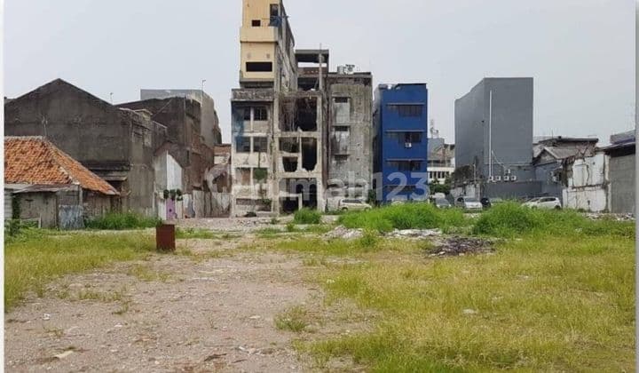 Di Jual Tanah Lokasi Strategis di tengah Kota di Jalan Utama Gajah Mada Jakarta Barat Cocok untuk Bank, Office, Space, Clinic Dan Lain Lain #irn