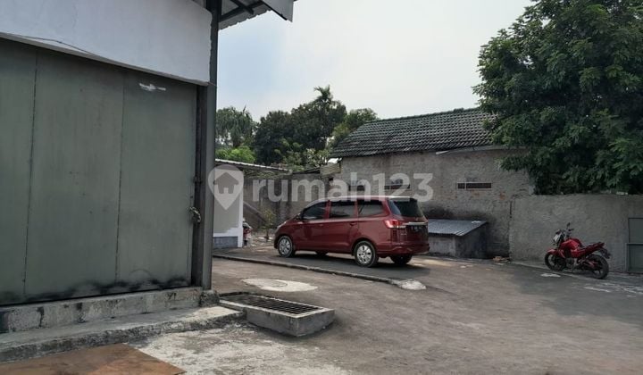 Tanah & Bangunan *Ex Pabrik Minuman* di Cibinong Luas 1350, Luas Bangunan 700 M² SHM Akses 100 Meter dari Jalan Raya ( Truk 6 Ban ) Listrik 45.000 W, SHM IMB Pabrik Minuman, #liong