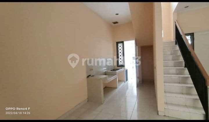 Rumah Murah Siap Huni baru di renovasi di Kelapa Kopyor Timur Kelapa Gading Jakarta Utara 2 Lantai SHM Bagus Terawat lingkungan tenang asri bebas banjir dekat akses Tol dekat RS Mall Sekolah #shirley