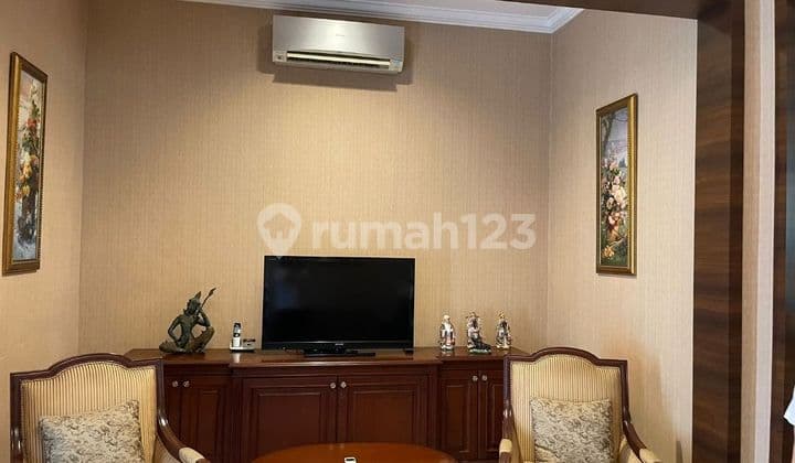 Rumah Siap Huni Bagus Terawat di Jalan Janur Elok, Kelapa Gading 2 Lantai SHM Full Furnished Jati semua AC 8 pieces #weiny