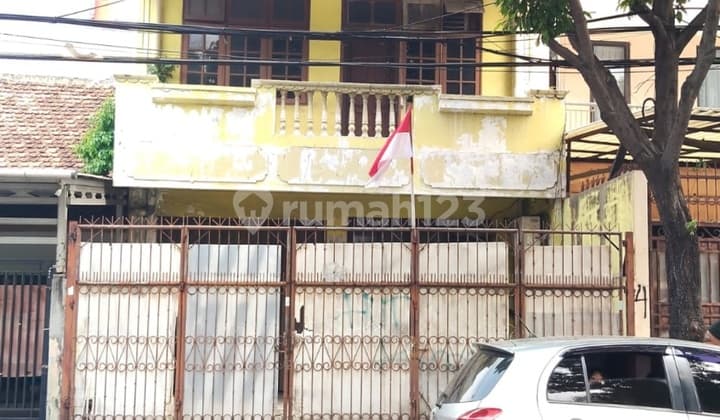 Dijual Rumah Siap Huni, Semi Furnish, Row Jalan 3 Mobil, Bebas Banjir, Hadap Utara, Dekat Mall, Dekat Pusat Kuliner, Dekat Akses Toll, #Jimmyperdana