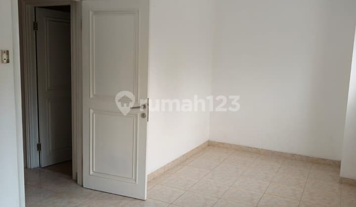Dijual Cepat, Rumah Siap Huni, 2 Lantai, Ac 3 Unit, Pompa Air, Rangka Atap Baja Ringan, Depan Rumah Tanah Ada Kosong bisa Buat Parkir Mobil, Lokasi Strategis, Dekat Mall,Stasiun LRT, Sekolah, Spbu, Rs, Rumah Cluster, #Bernard