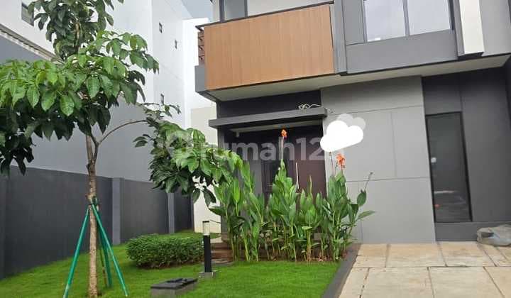 Disewa Rumah 2 Lantai di Summarecon Crown Gading Bekasi