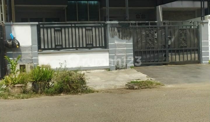 For Sale Quick2½ Story House in Taman Modern East Jakarta