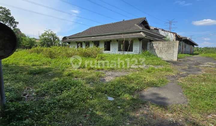 For Quick Sale Land Plus Building on Jalan Raya Perjuangan Bekasi