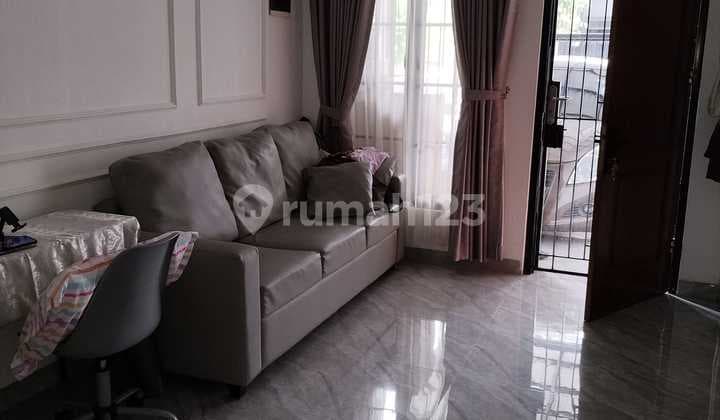 Djualw Cepat Rumah Di Jl Griya Sutera Tangerang